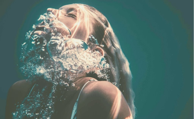 riding your emotional wave in human design